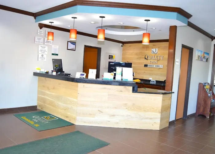 Quality Inn Coralville - Iowa River Landing