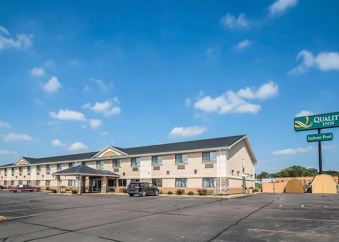 Quality Inn Coralville - Iowa River Landing
