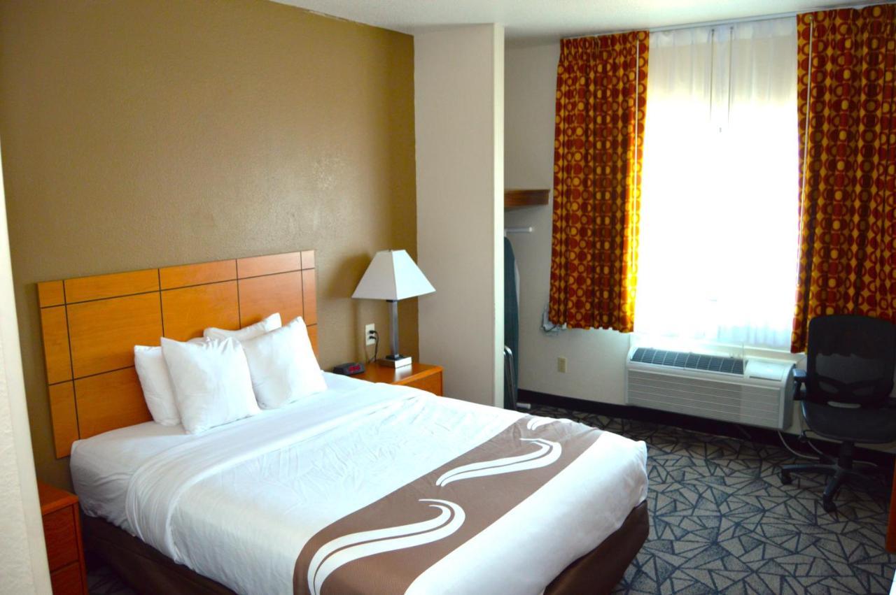 Hotel Quality - Iowa River Landing 2*
