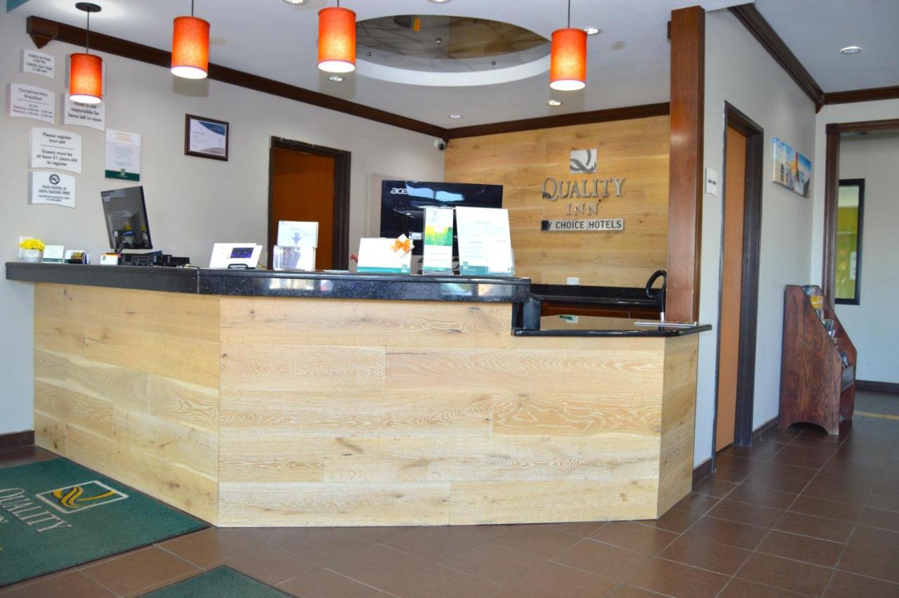 Hotel Quality - Iowa River Landing Coralville