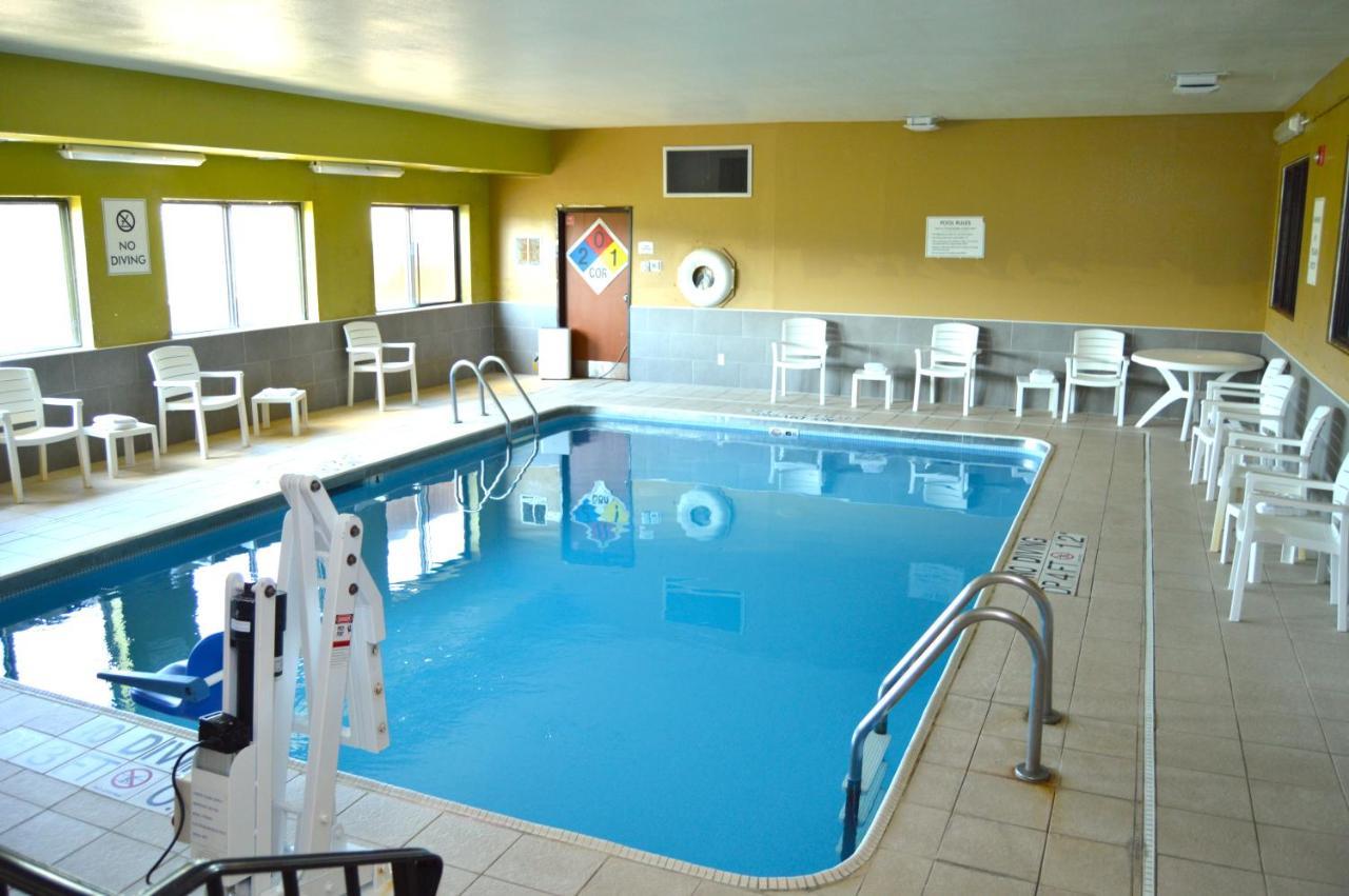 Hotel Quality - Iowa River Landing Coralville