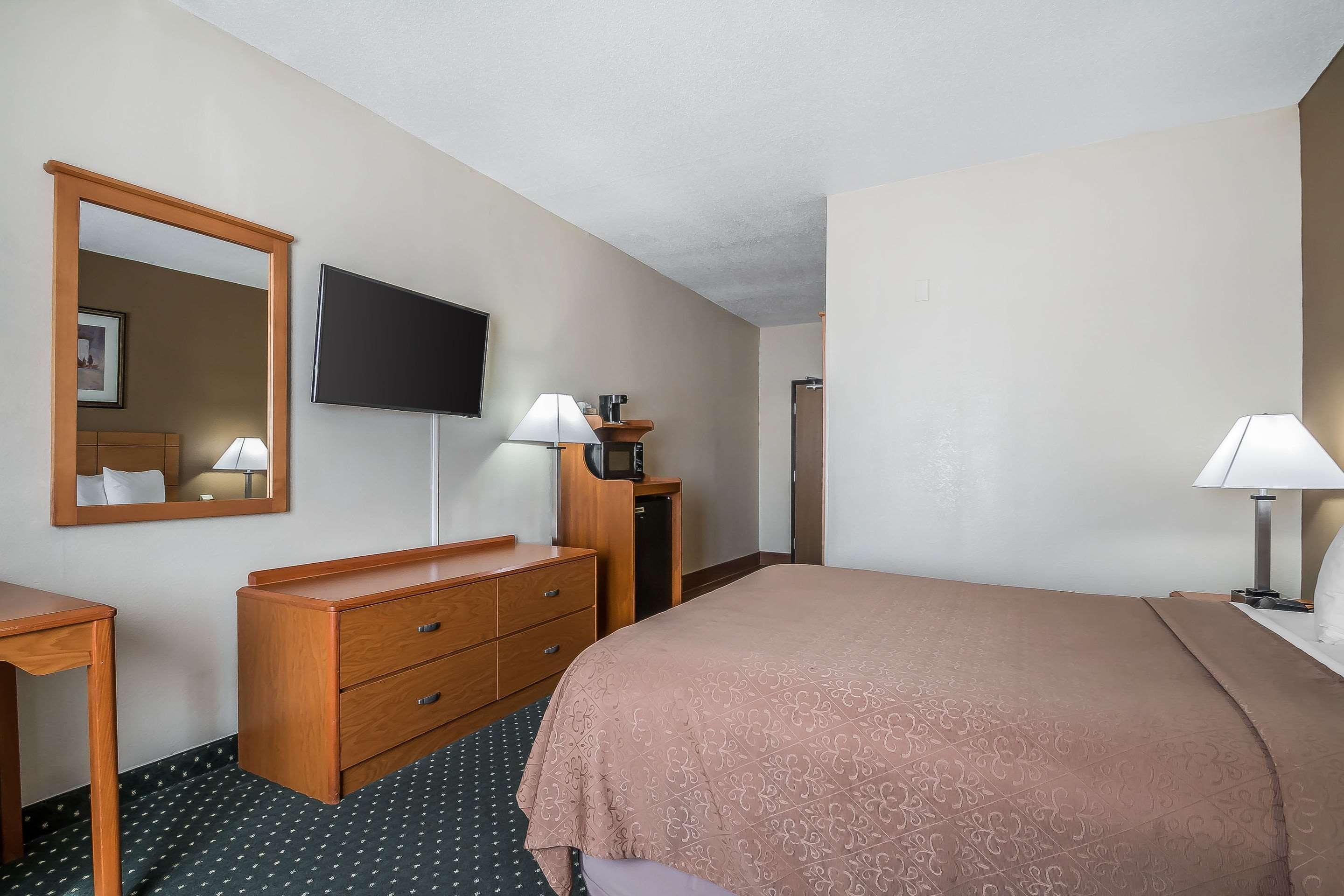 Quality - Iowa River Landing Hotel 2*