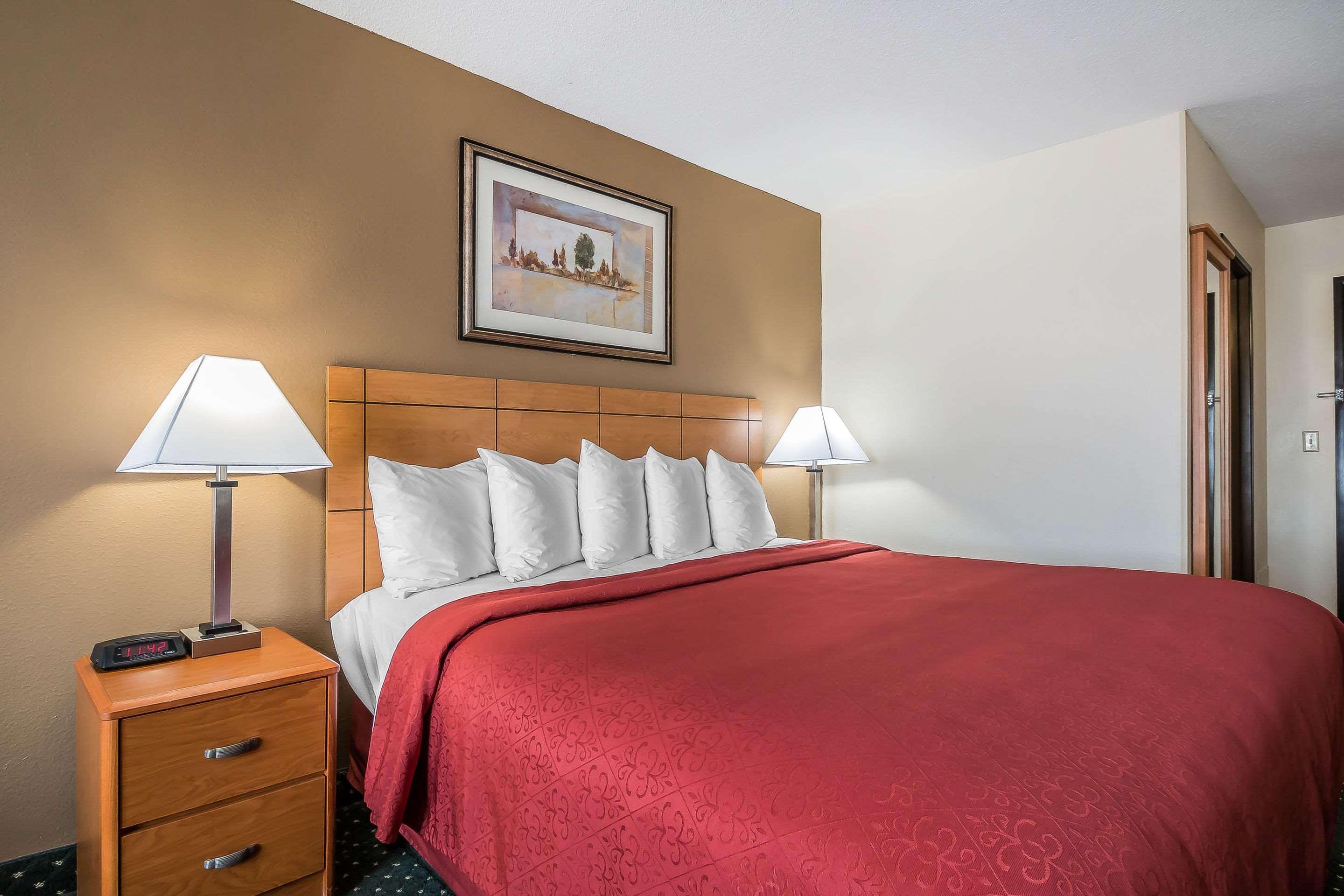 Hotel Quality - Iowa River Landing Coralville