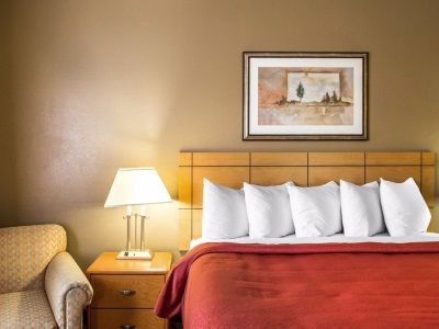 Hotel Quality - Iowa River Landing Coralville